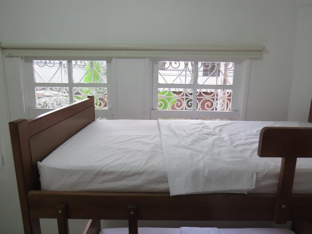 Hostal Casa Prado Медельин Экстерьер фото