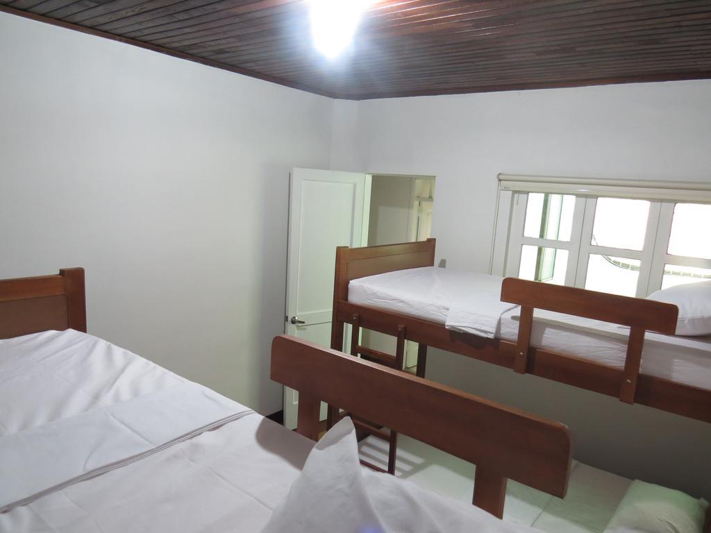 Hostal Casa Prado Медельин Экстерьер фото