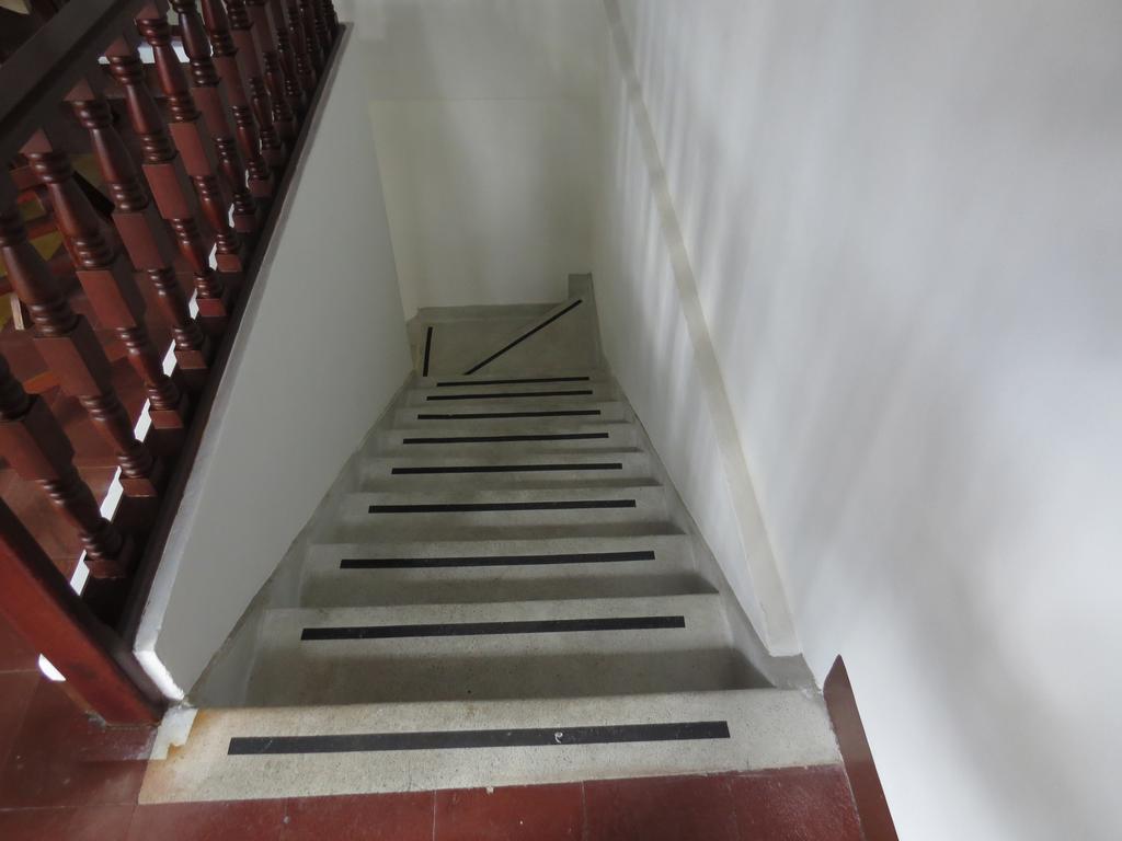Hostal Casa Prado Медельин Экстерьер фото